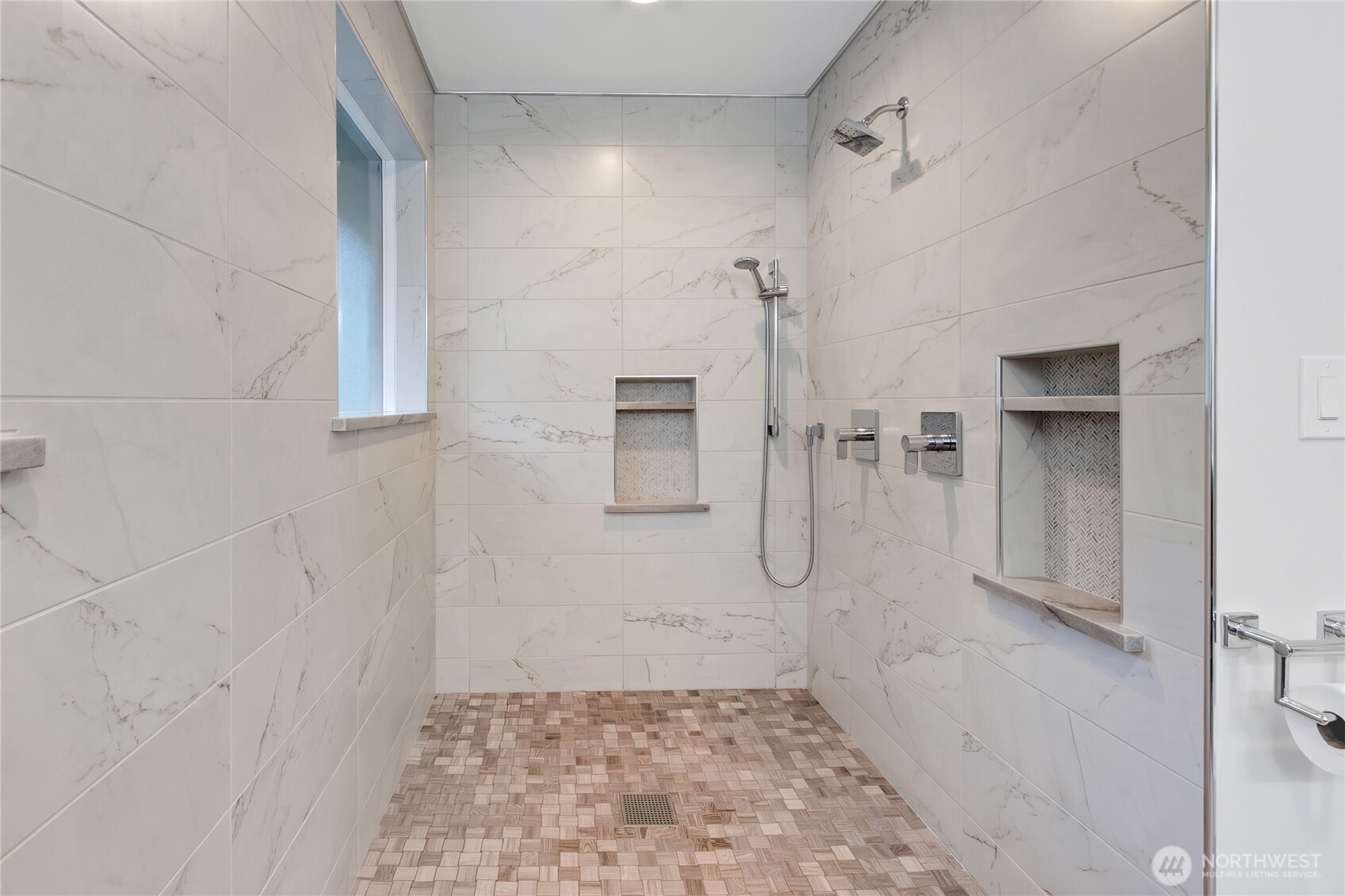 9013 Prentice Avenue Gig Harbor, WA 98332 - Photo 9 of 16 a bathroom with a shower