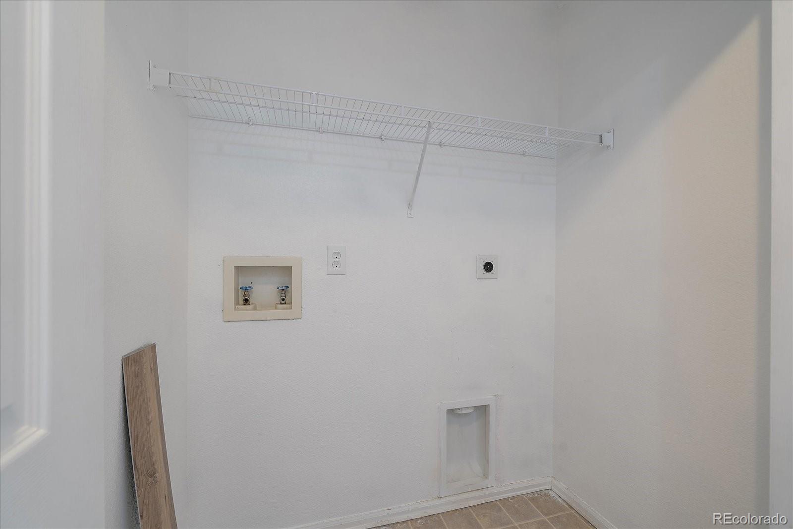 4437 Cornish Way Denver, CO 80239 - Photo 16 of 18