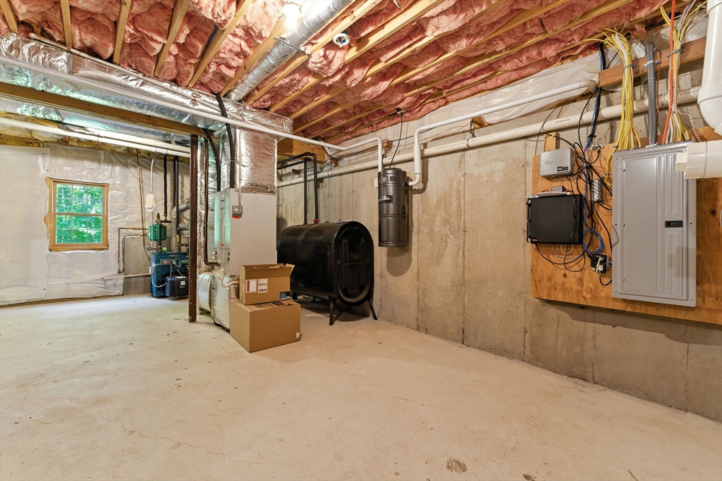 1155 Burroughs Road Boxborough, MA 01719 - Photo 22 of 42