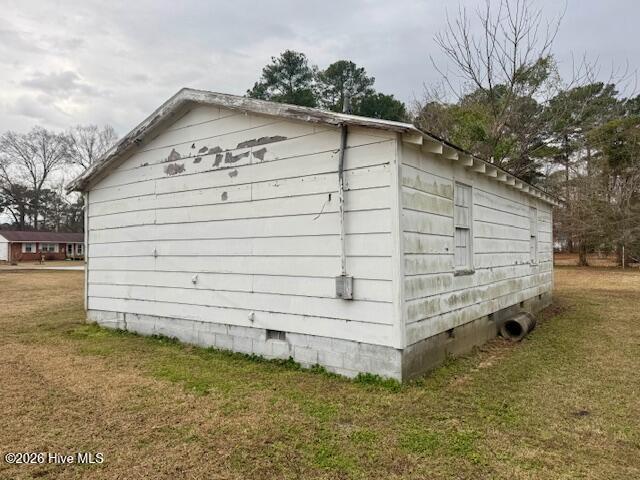 903 East Balsey Street Clinton, NC 28328 - Photo 30 of 30 garage2