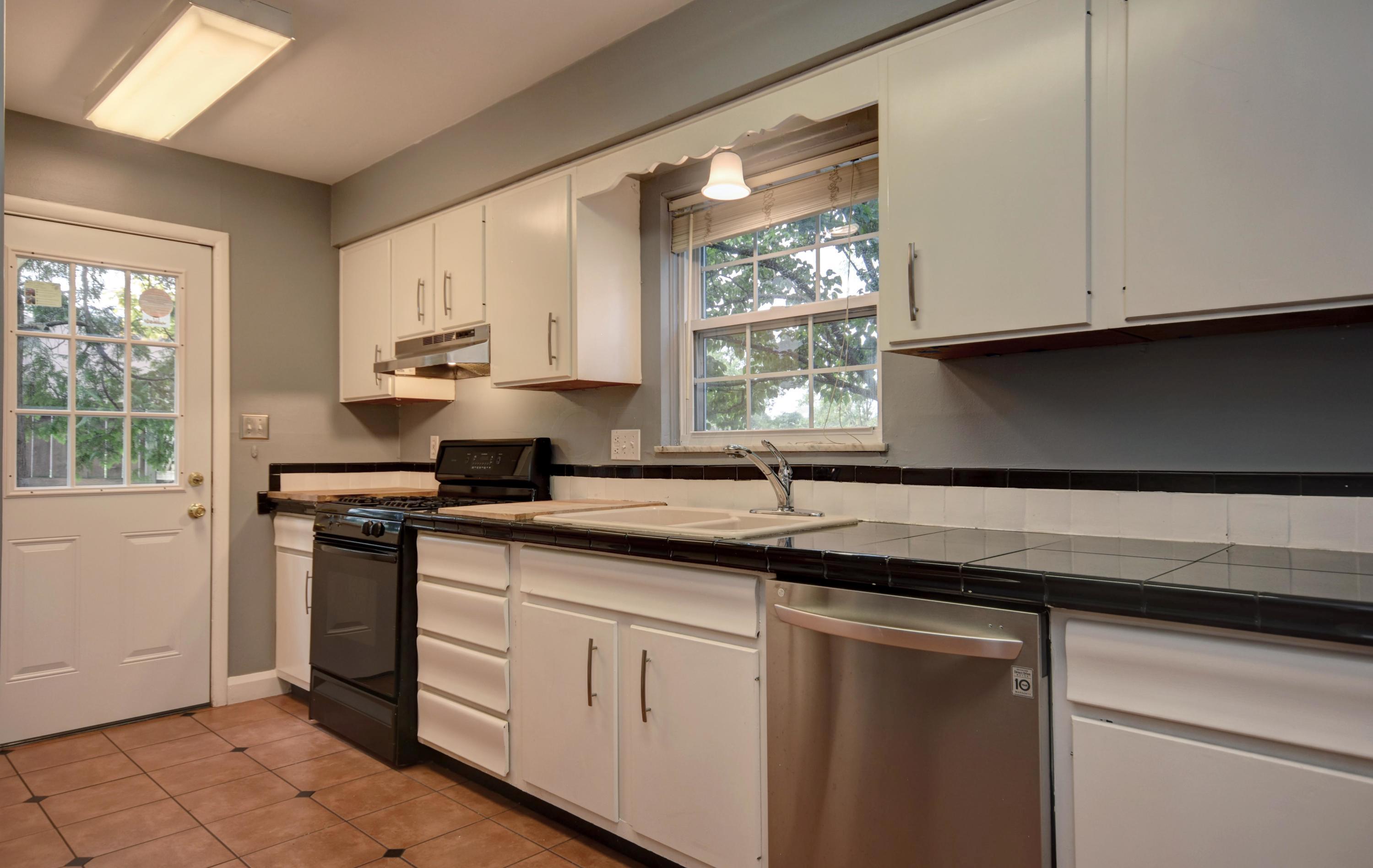 686 South Kellner Road Columbus, OH 43209 - Photo 8 of 27