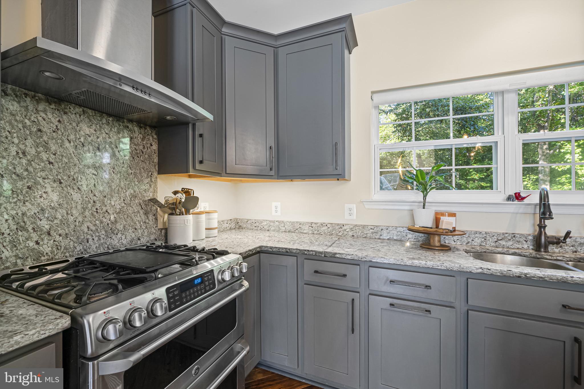 2418 Springbrook Court Huntingtown, MD 20639 - Photo 4 of 49