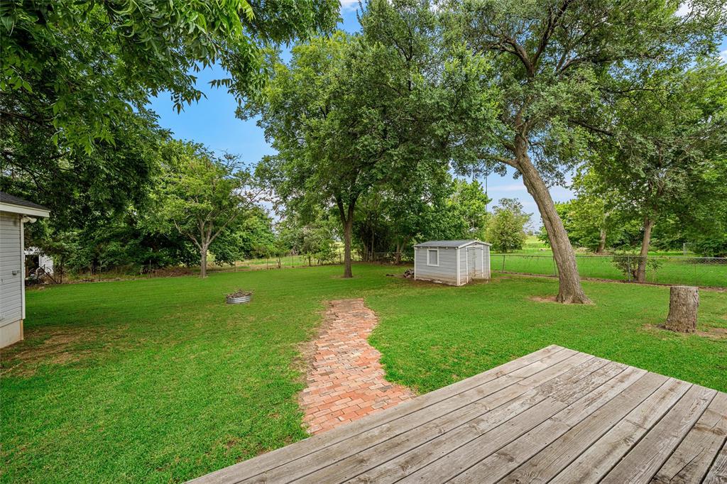 911 South Main Street West, TX 76691 - Photo 27 of 39
