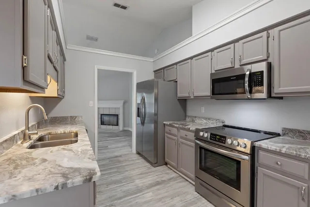 $2,450 | 121 Duncan Drive, Crawfordville, FL 32327