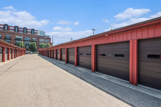 $219,900 | 600 Broadway Avenue Northwest, Unit 206, Grand Rapids, MI 49504