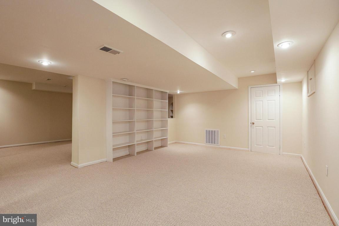 7366 Clifton Road Clifton, VA 20124 - Photo 21 of 30 Interior (General)