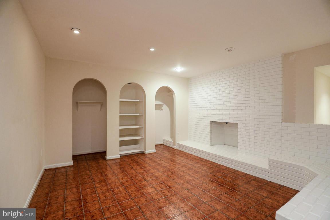 7366 Clifton Road Clifton, VA 20124 - Photo 22 of 30 Interior (General)