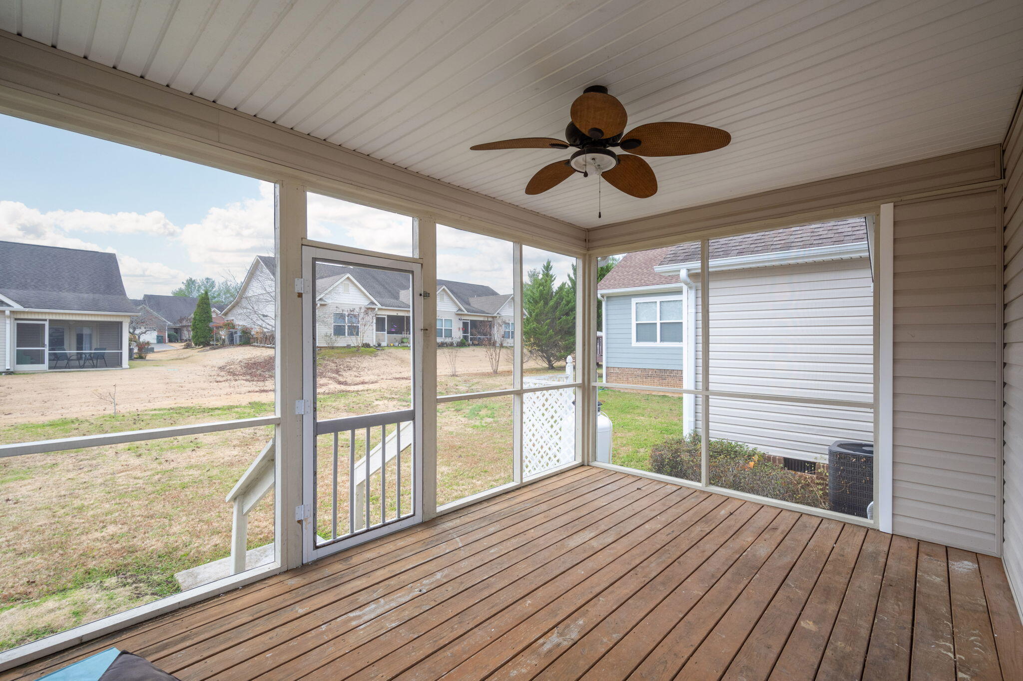 140 Fieldstone Cmns Rock Spring, GA 30739 - Photo 11 of 26 Deck