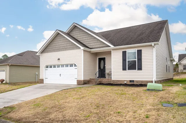 $285,000 | 140 Fieldstone Cmns, Rock Spring, GA 30739