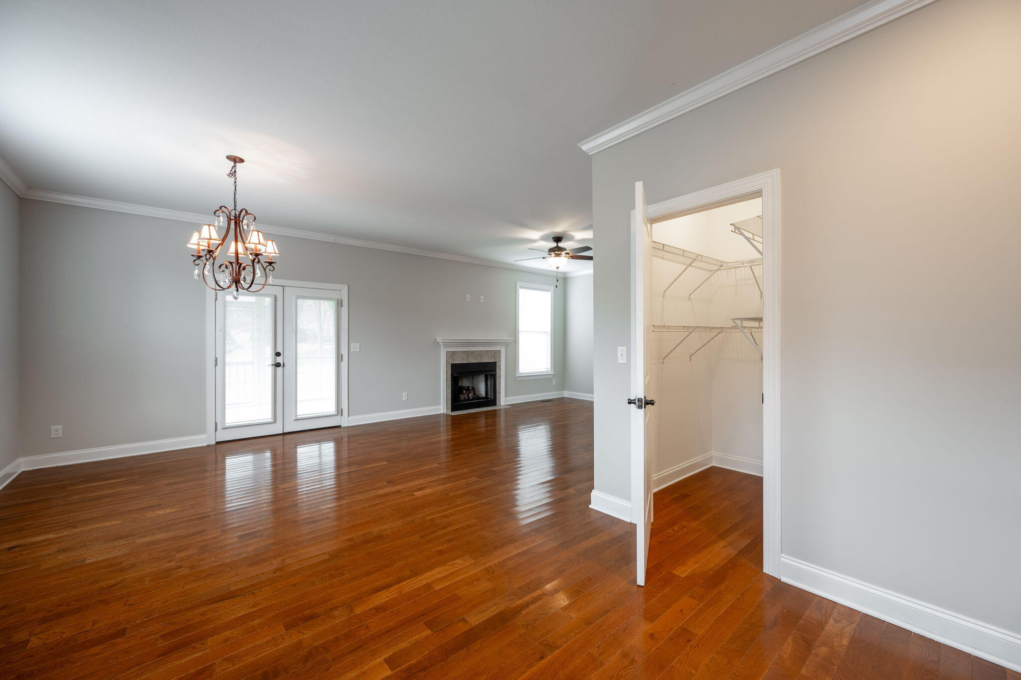 140 Fieldstone Cmns Rock Spring, GA 30739 - Photo 14 of 26 Living Room