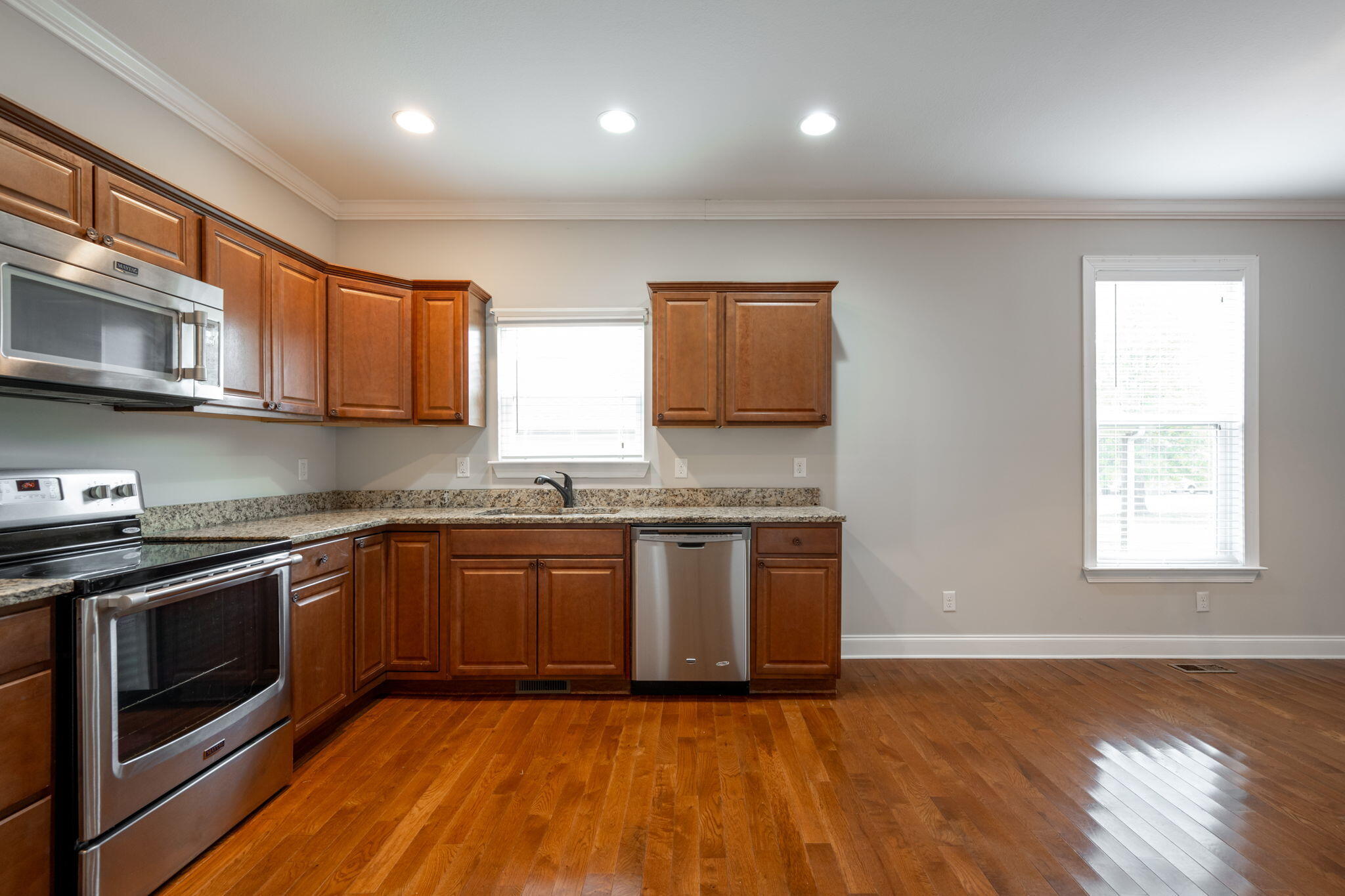 140 Fieldstone Cmns Rock Spring, GA 30739 - Photo 15 of 26 Kitchen