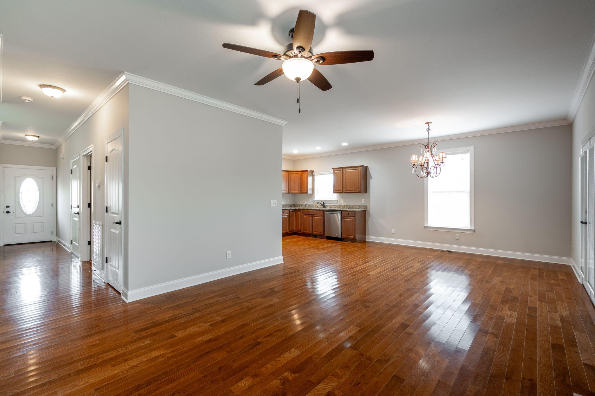 140 Fieldstone Cmns Rock Spring, GA 30739 - Photo 2 of 26 Entry