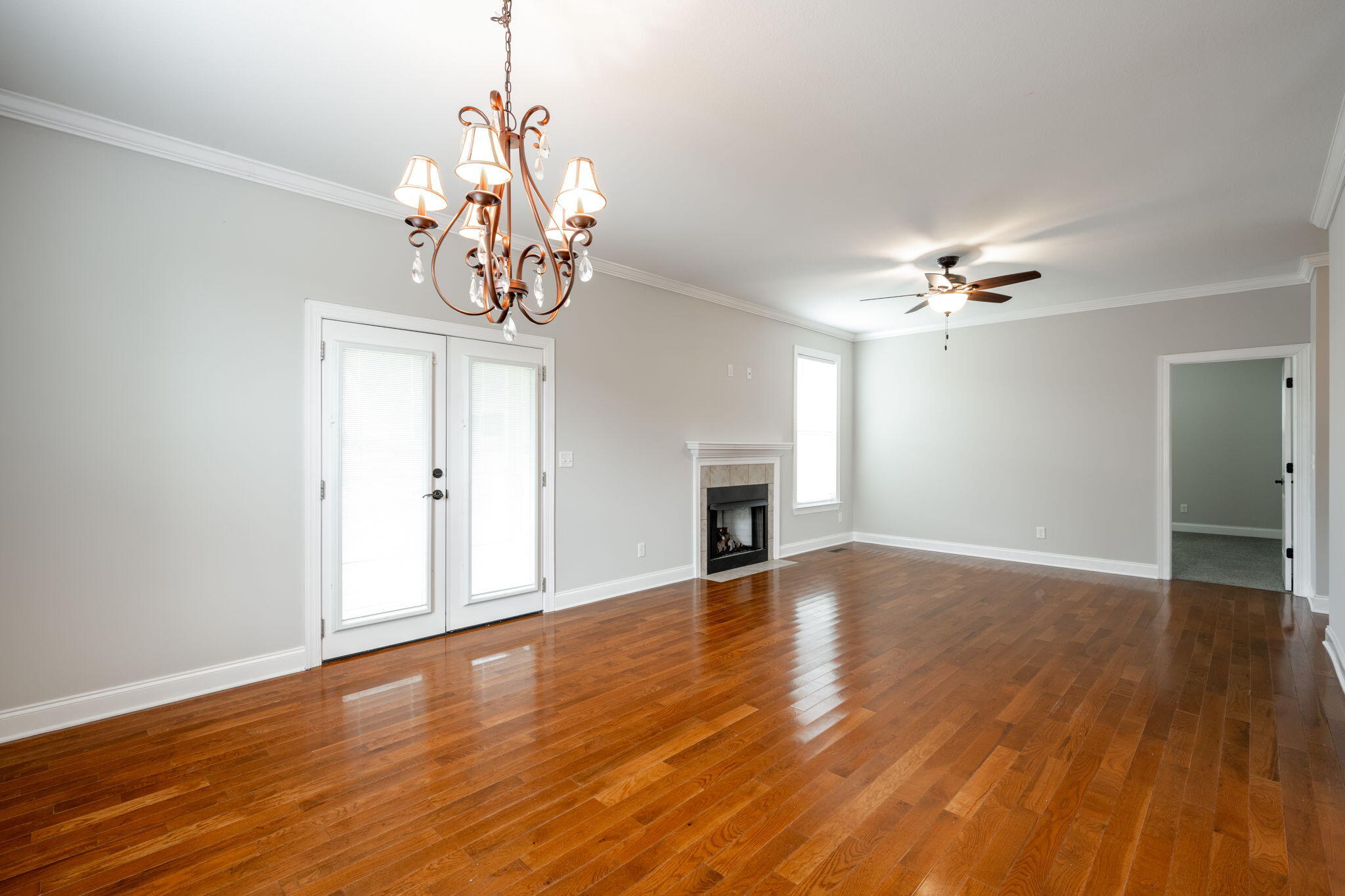 140 Fieldstone Cmns Rock Spring, GA 30739 - Photo 3 of 26 Living Room