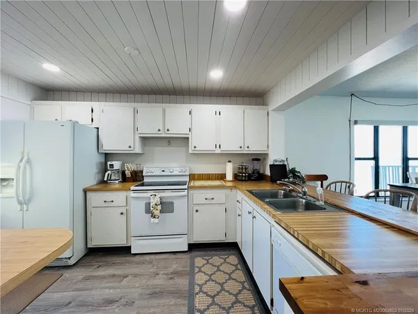 $2,600 | 7380 South Ocean Drive, Unit 917A, Jensen Beach, FL 34957