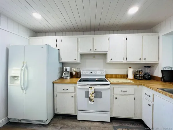 $2,600 | 7380 South Ocean Drive, Unit 917A, Jensen Beach, FL 34957