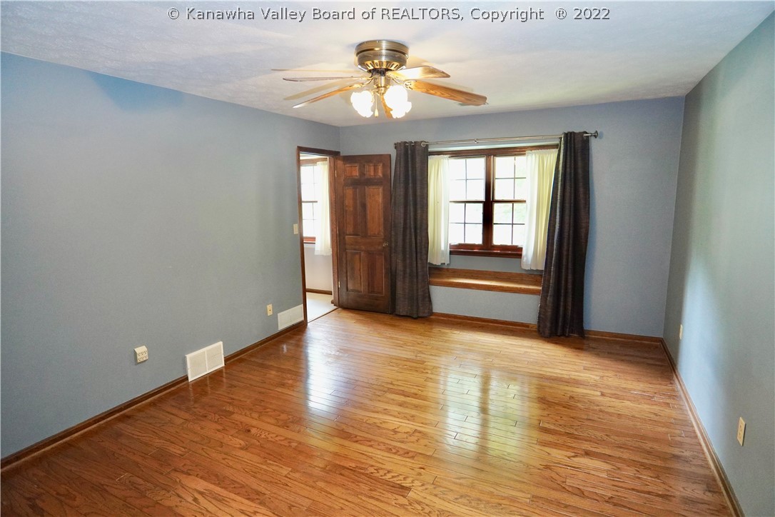 1812 Shadybrook Road Charleston, WV 25314 - Photo 11 of 37 Gallery Image 11