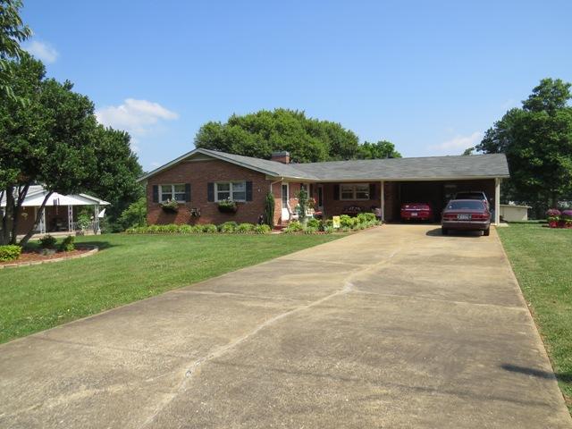 480 Ken Lane Ridgeway, VA 24148 - Photo 3 of 36 DRIVEWAY