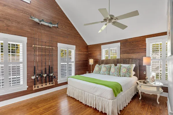 $10,000 | 717 Southard Street, Key West, FL 33040