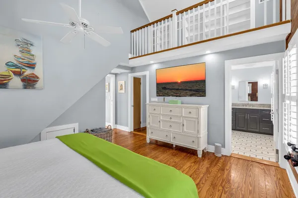 $10,000 | 717 Southard Street, Key West, FL 33040