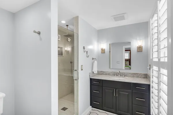 $10,000 | 717 Southard Street, Key West, FL 33040