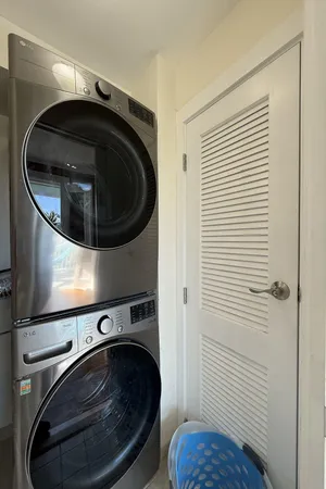 $10,000 | 717 Southard Street, Key West, FL 33040