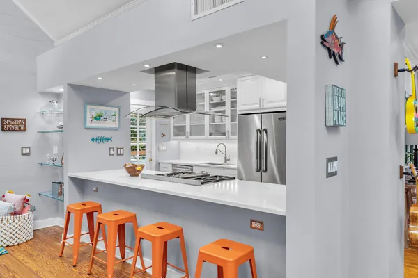 $10,000 | 717 Southard Street, Key West, FL 33040