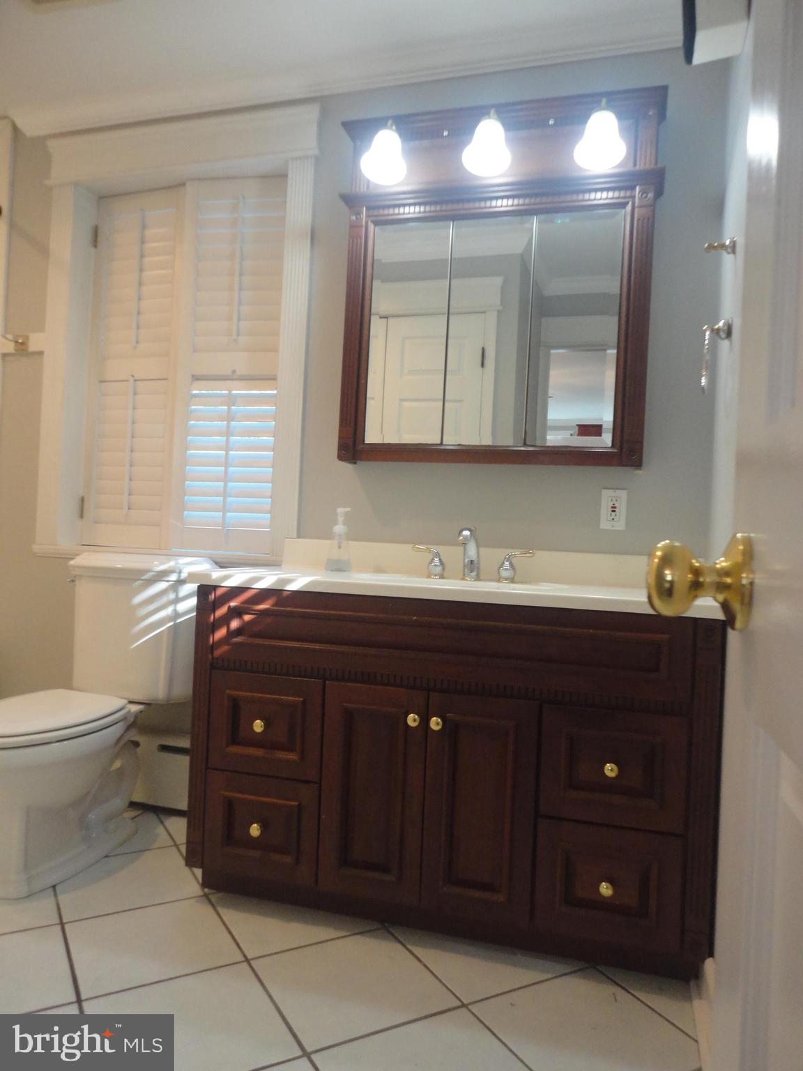 90 Saxer Avenue Springfield, PA 19064 - Photo 15 of 33 Gallery Image 15