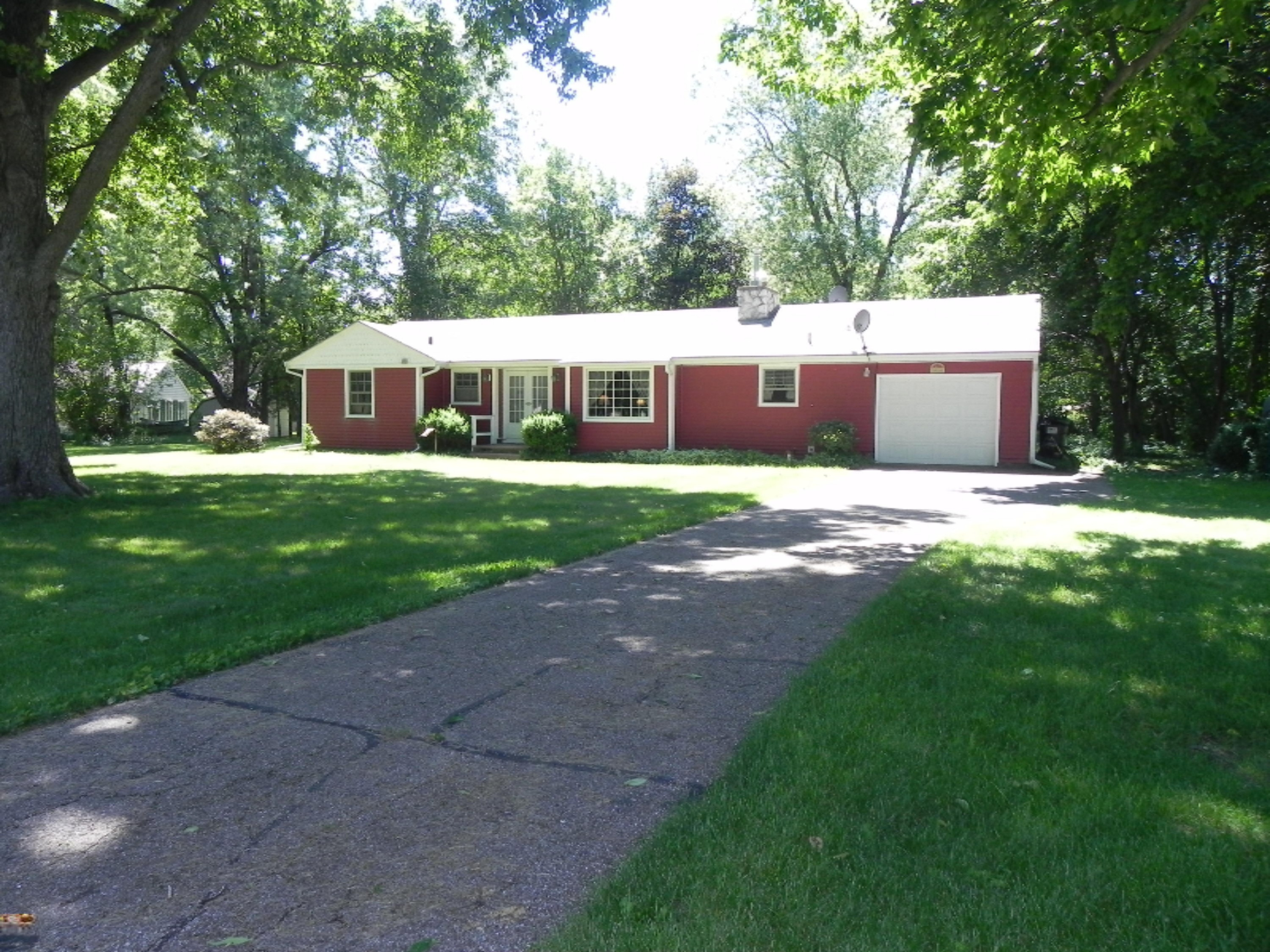 84660 Gregory Terrace Decatur, MI 49045 - Photo 1 of 33 DSCN5197