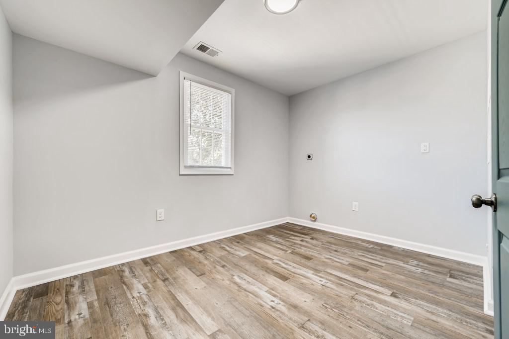 821 Templecliff Road Baltimore, MD 21208 - Photo 24 of 30 Bedroom