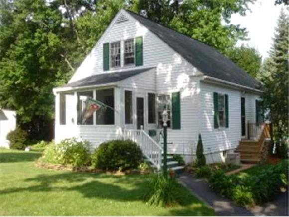 7 Howe Street Rochester, NH 03867 - Photo 1 of 5
