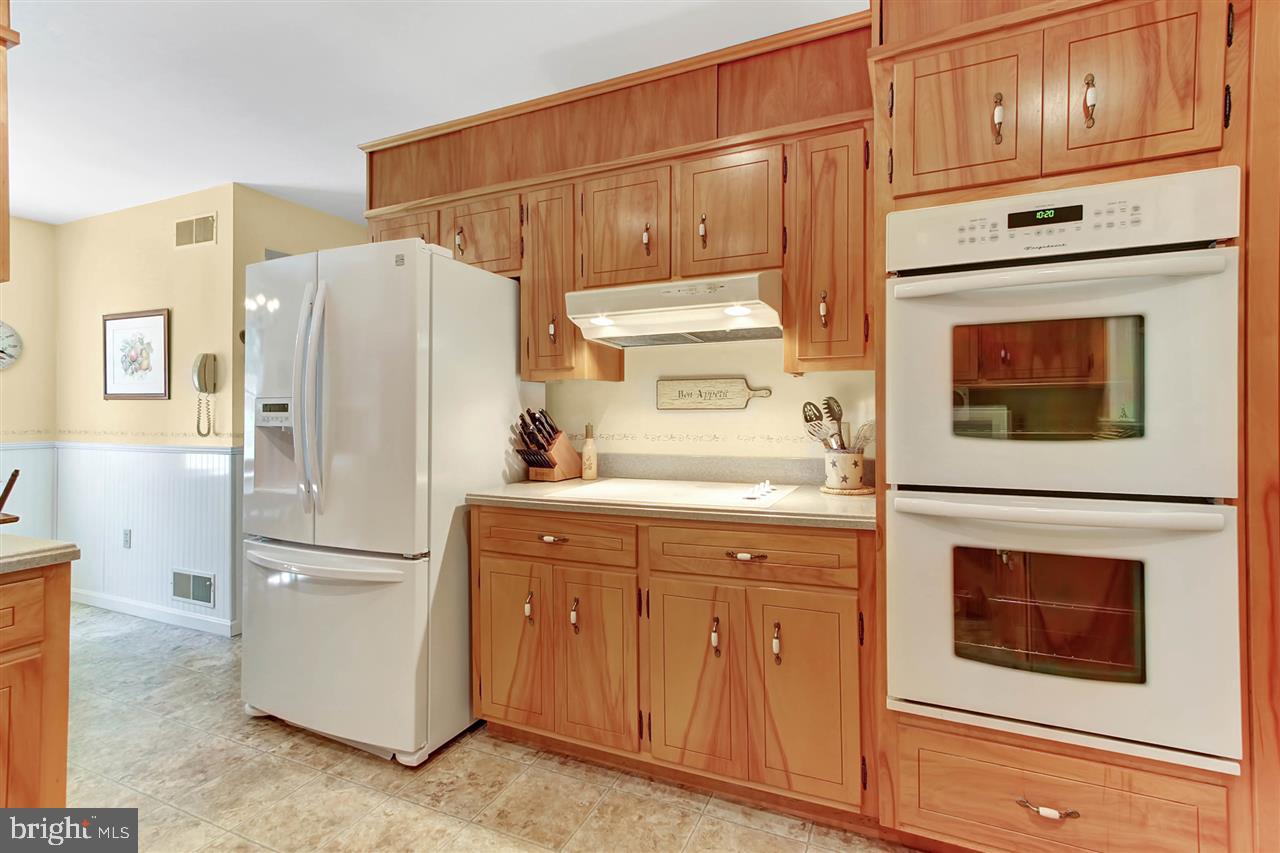 1544 Marburg Road Spring Grove, PA 17362 - Photo 9 of 34