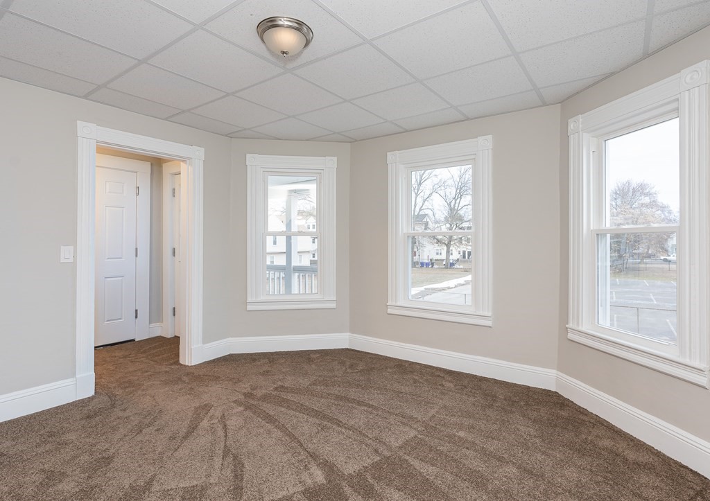 31 Bloomfield Street Springfield, MA 01108 - Photo 22 of 42 Gallery Image 22