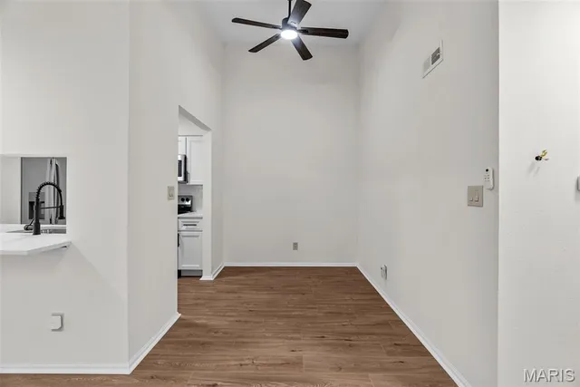 $155,000 | 6808 Cottage Grove Lane, Unit I, St. Louis, MO 63129