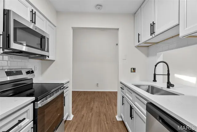 $155,000 | 6808 Cottage Grove Lane, Unit I, St. Louis, MO 63129