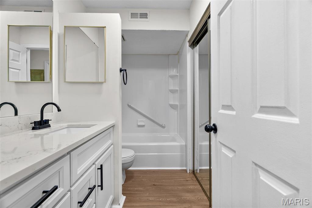 6808 Cottage Grove Lane, Unit I St. Louis, MO 63129 - Photo 20 of 33