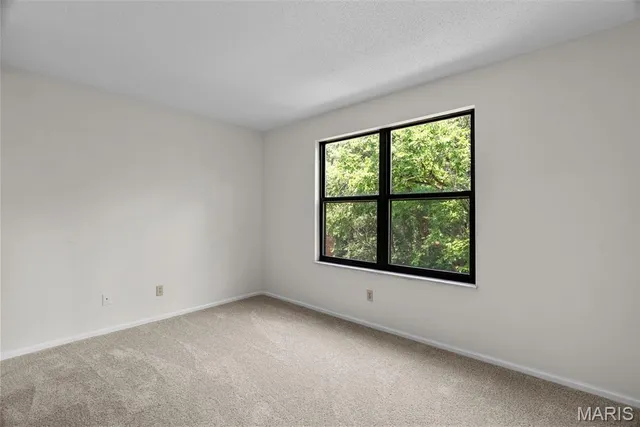 $155,000 | 6808 Cottage Grove Lane, Unit I, St. Louis, MO 63129