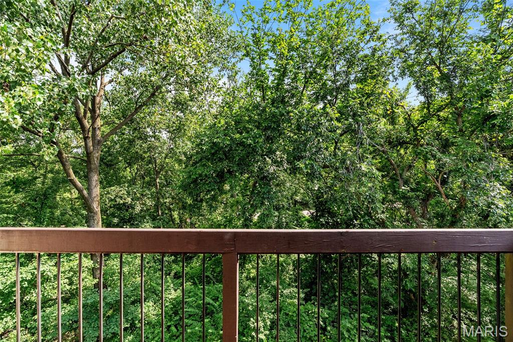 6808 Cottage Grove Lane, Unit I St. Louis, MO 63129 - Photo 30 of 33