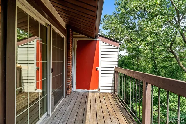 $155,000 | 6808 Cottage Grove Lane, Unit I, St. Louis, MO 63129