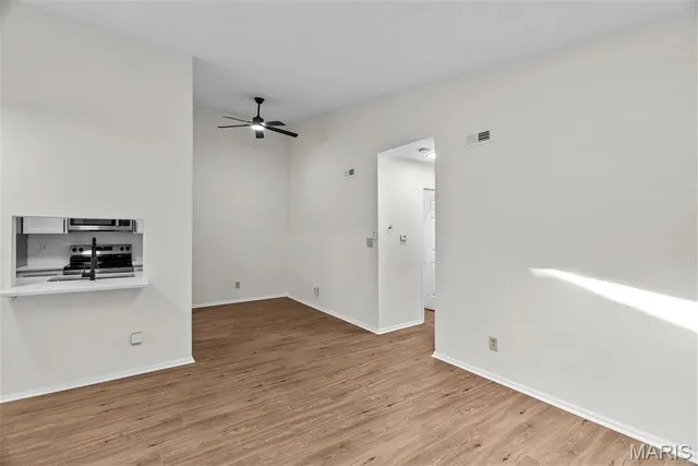 $155,000 | 6808 Cottage Grove Lane, Unit I, St. Louis, MO 63129