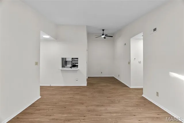 $155,000 | 6808 Cottage Grove Lane, Unit I, St. Louis, MO 63129