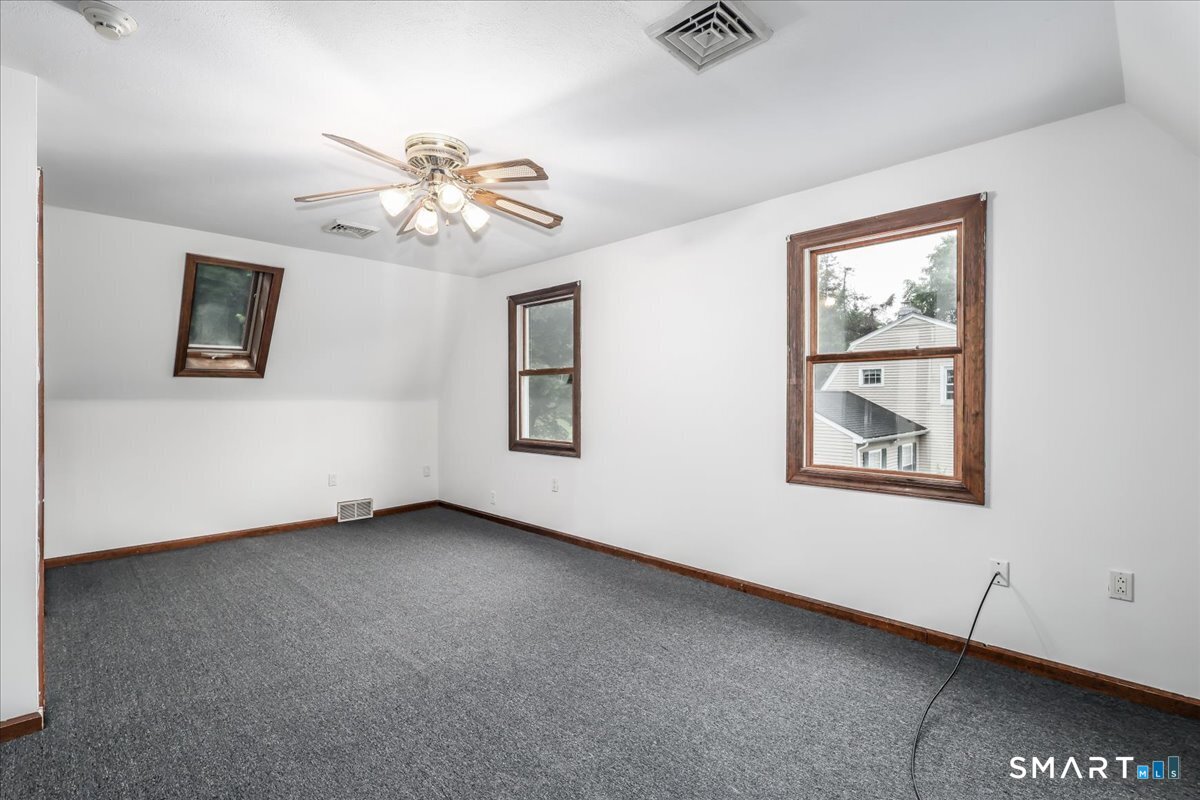 6 Caye Road Danbury, CT 06811 - Photo 27 of 32