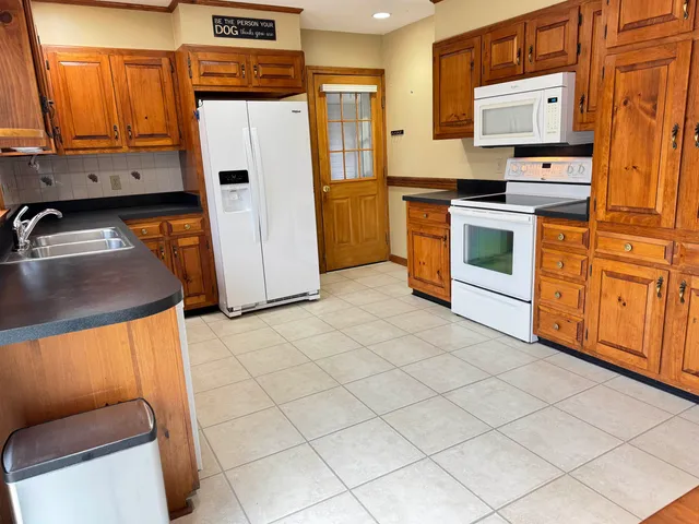 $435,000 | 33 Dearborn Circle, Walpole, NH 03608