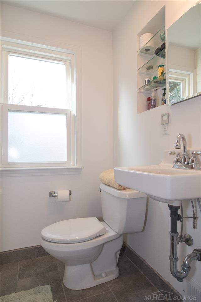 1337 Harvard Road Grosse Pointe Park, MI 48230 - Photo 27 of 36