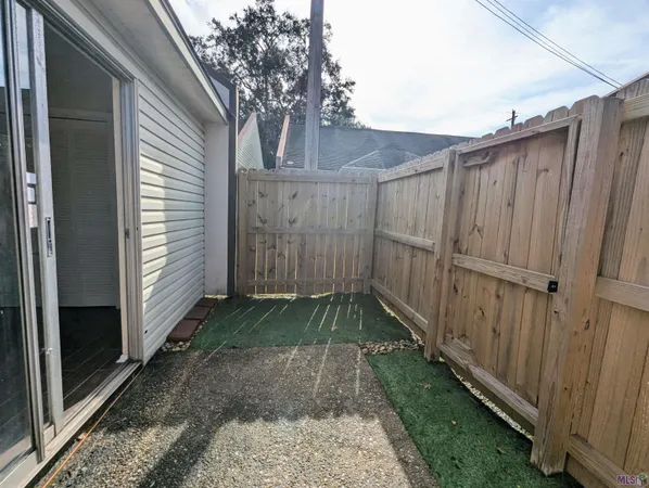 $1,175 | 402 Lee Drive, Unit 3A, Baton Rouge, LA 70808