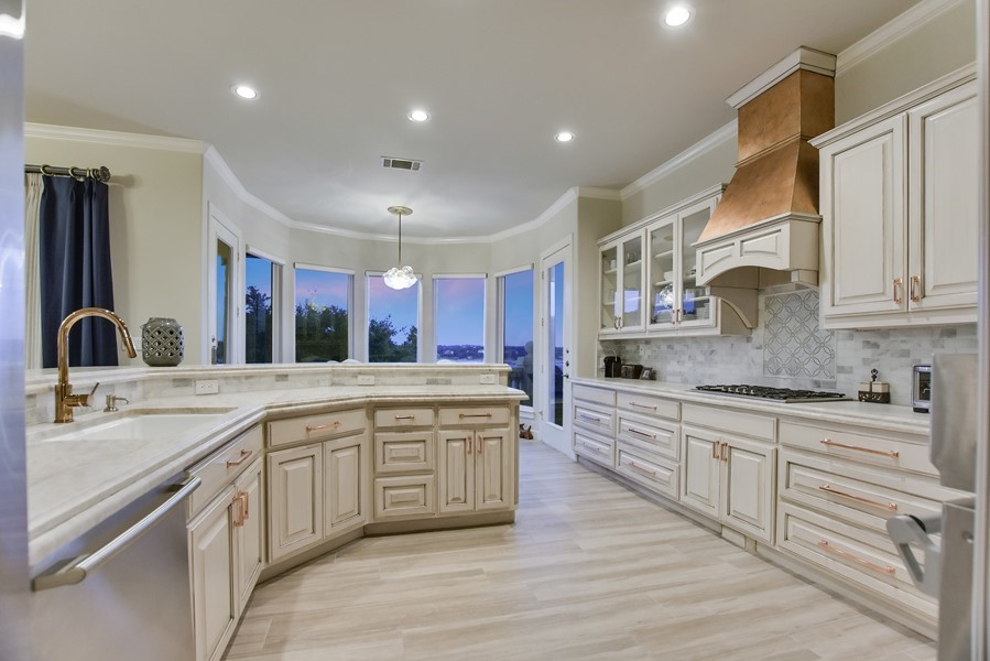 1517 Osprey Ridge Loop Lago Vista, TX 78645 - Photo 11 of 40