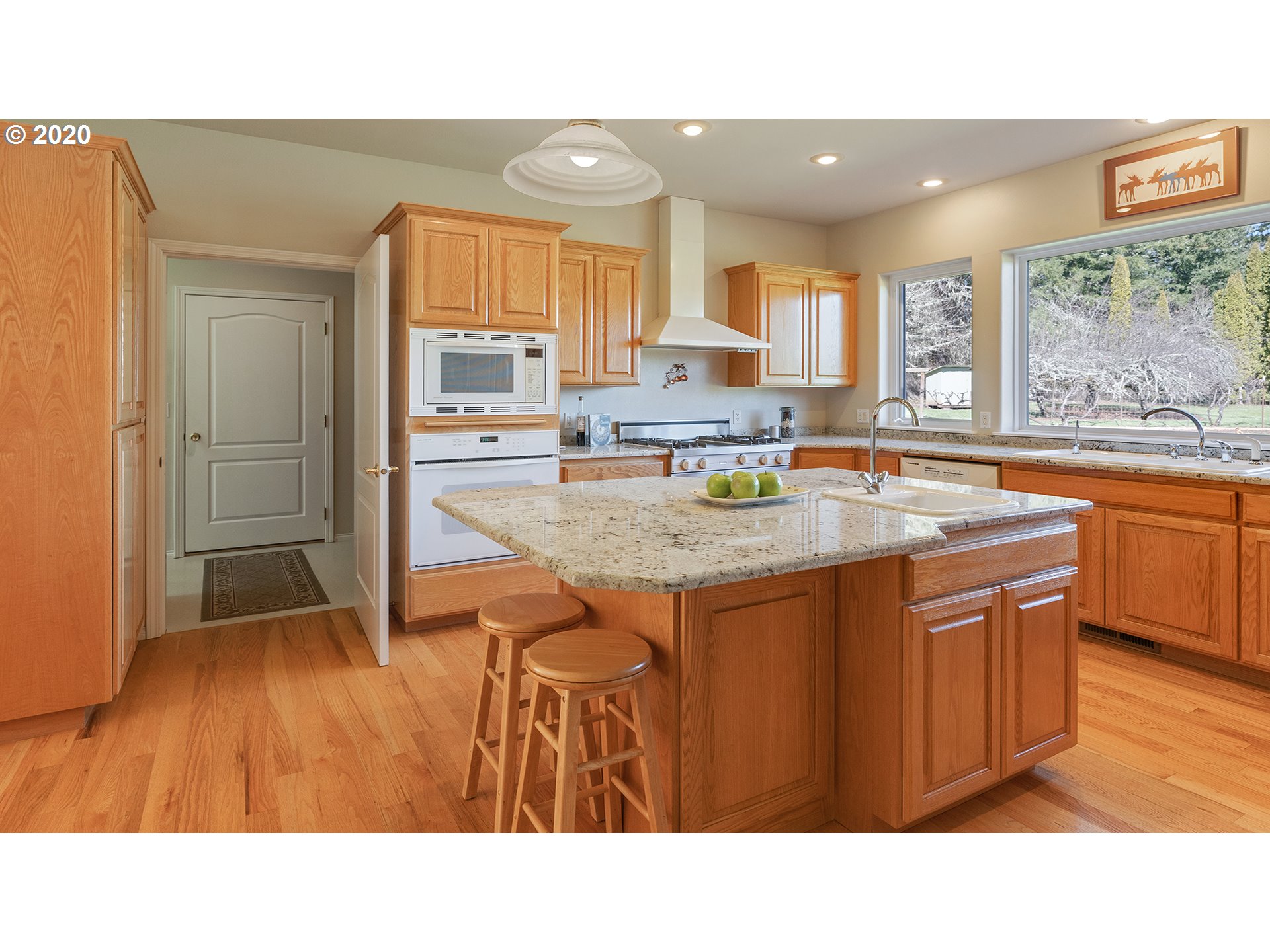 31531 Berlin Road Lebanon, OR 97355 - Photo 10 of 32