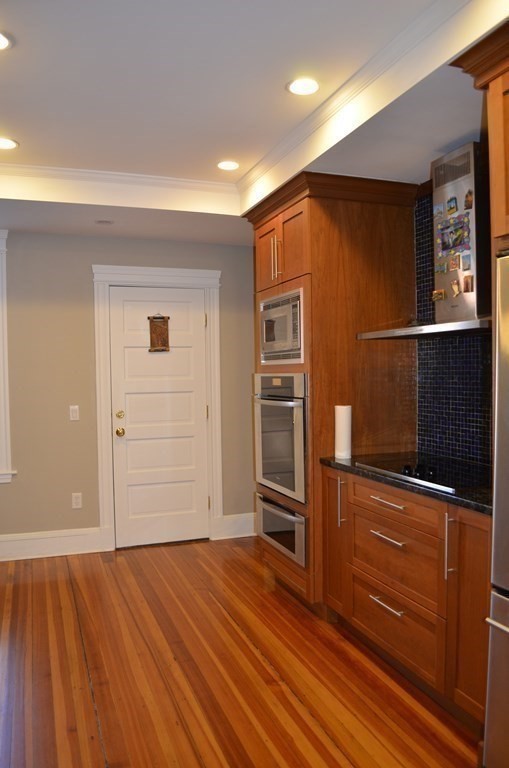 15 Strathmore Road, Unit 2 Brookline, MA 02445 - Photo 7 of 26