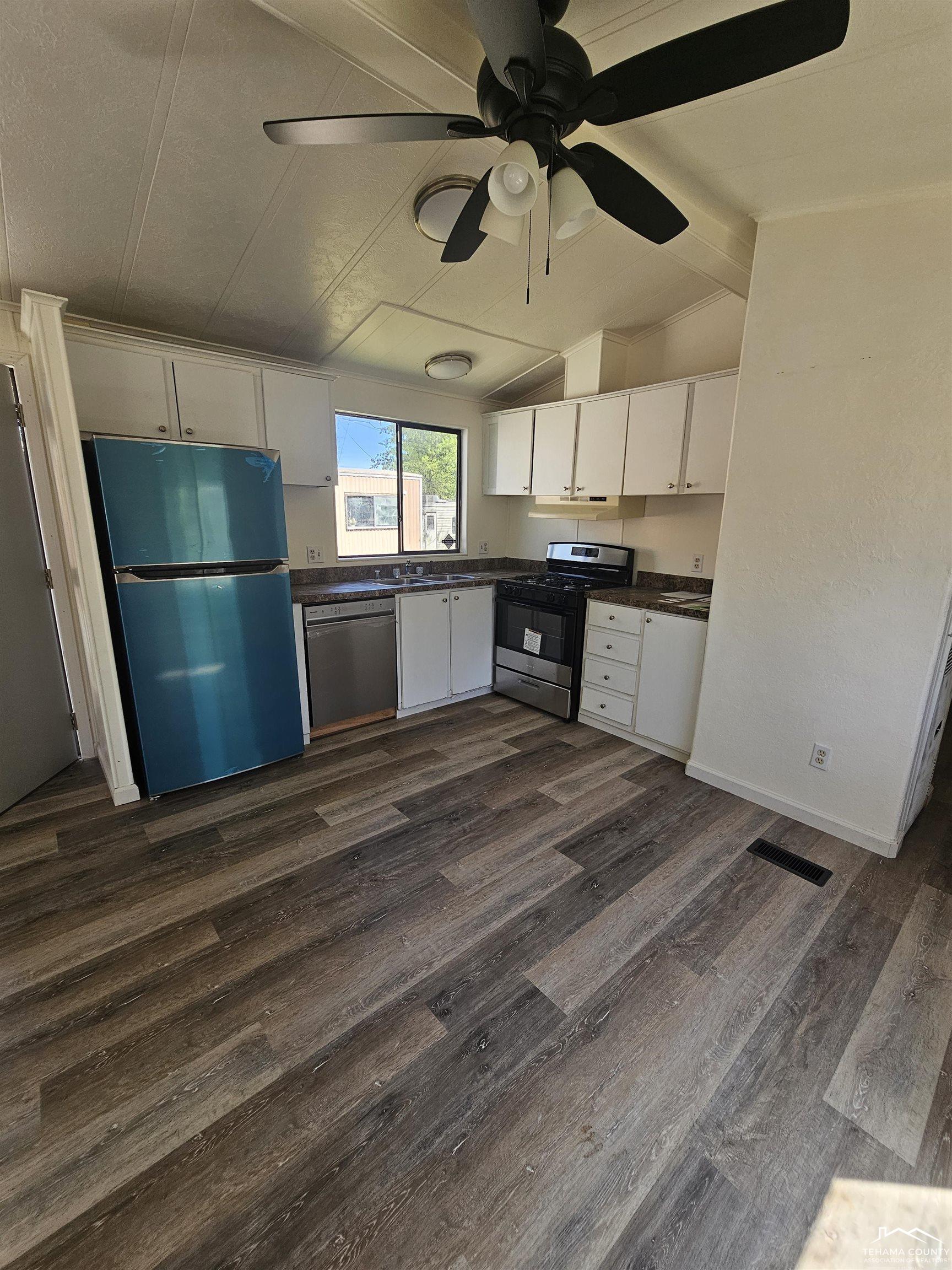 7725 Happy Valley Road Anderson, CA 96007 - Photo 5 of 19
