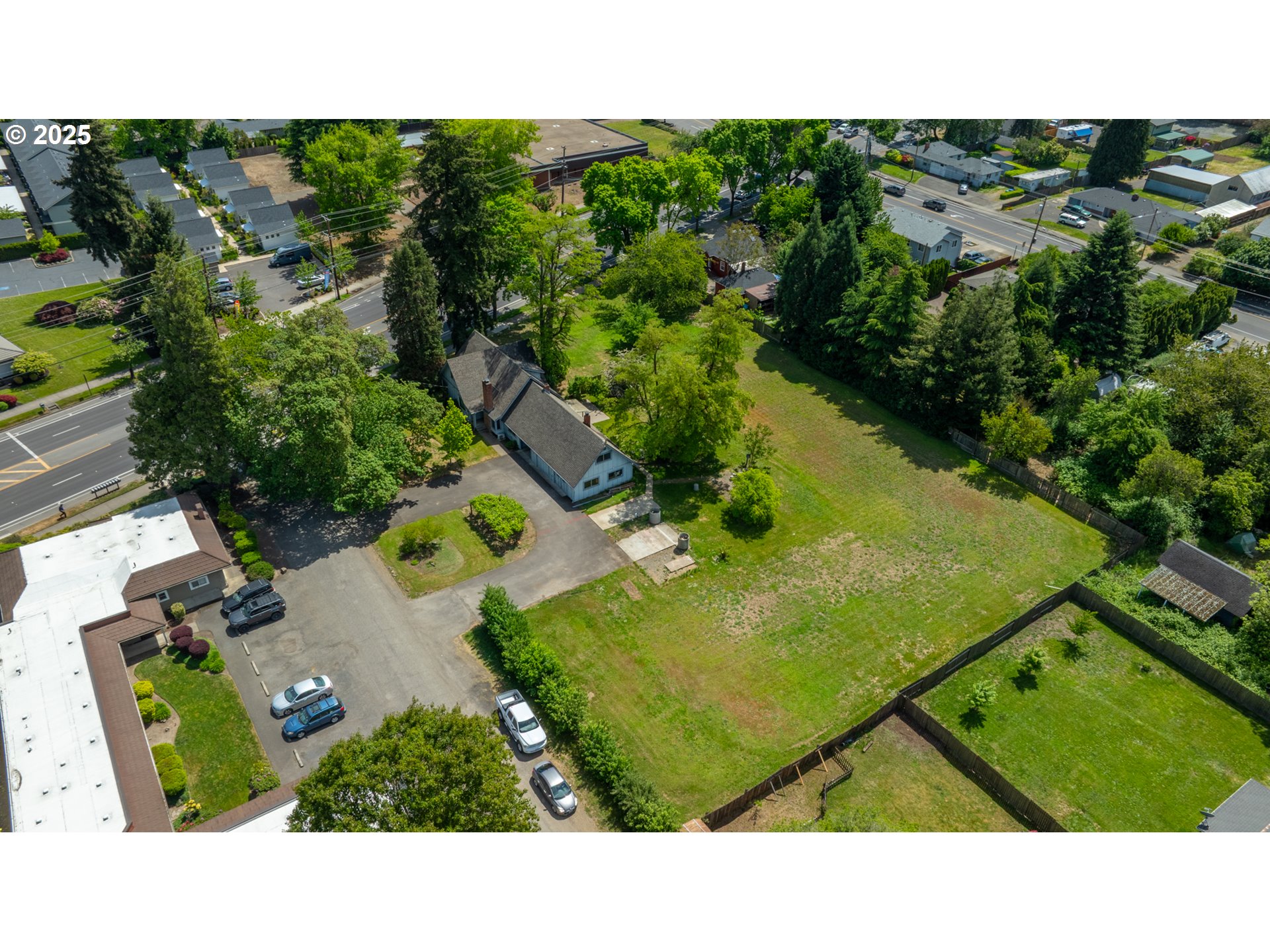 River Road Eugene, OR 97404 - Photo 2 of 17