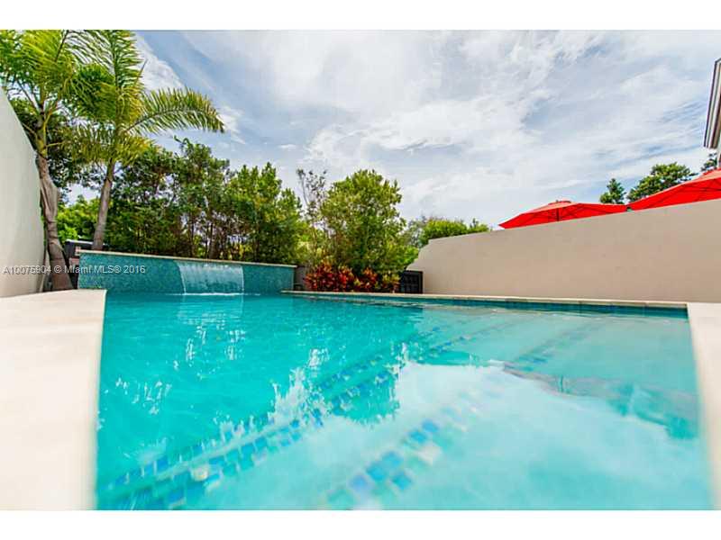 7471 Southwest 56th Court, Unit 7471 Miami, FL 33143 - Photo 17 of 32